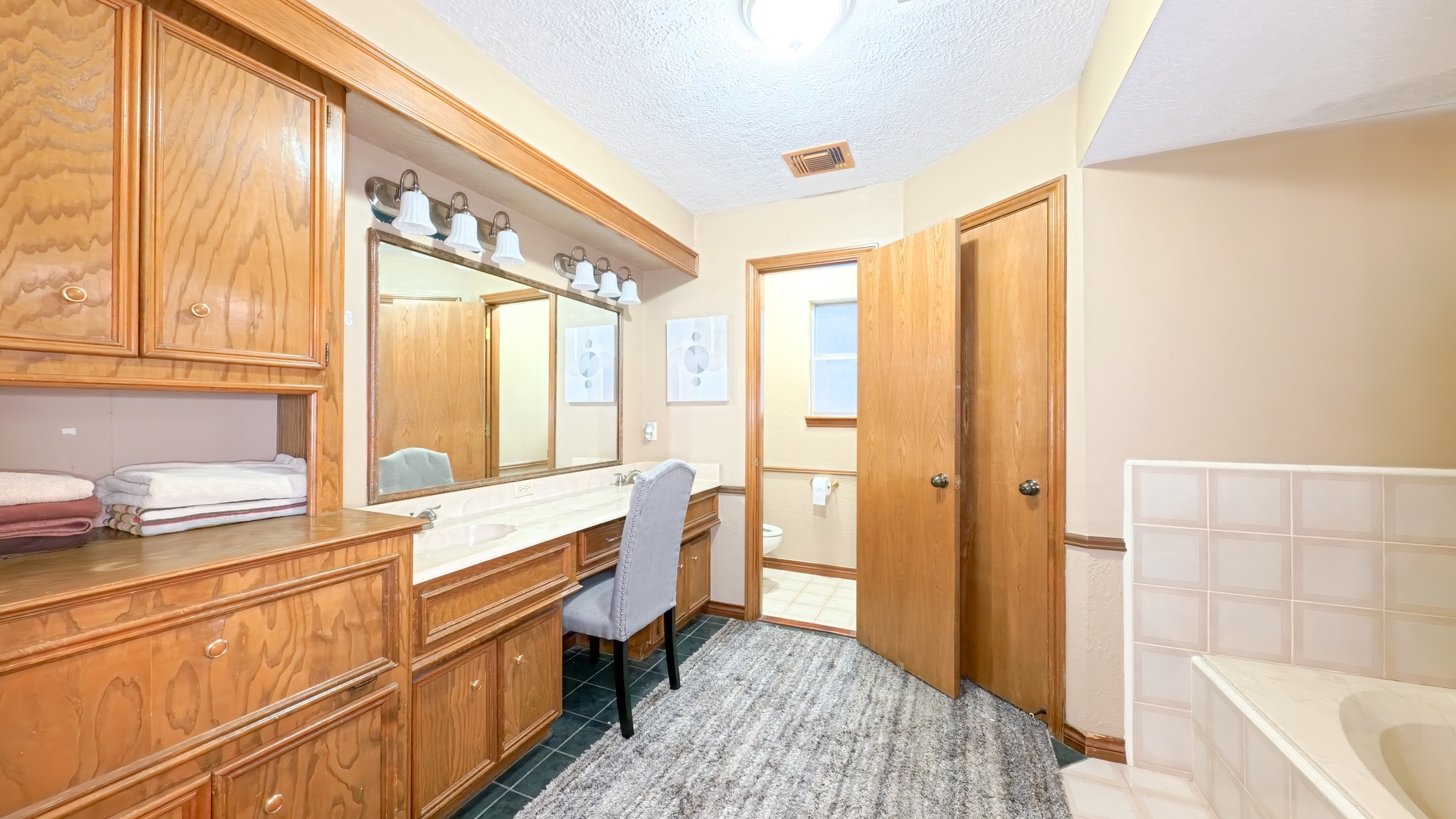 Get Cash Deals ***** Oak Bluff Ct, Houston, TX 77070 ( Subdivision – Hunterwood Forest )