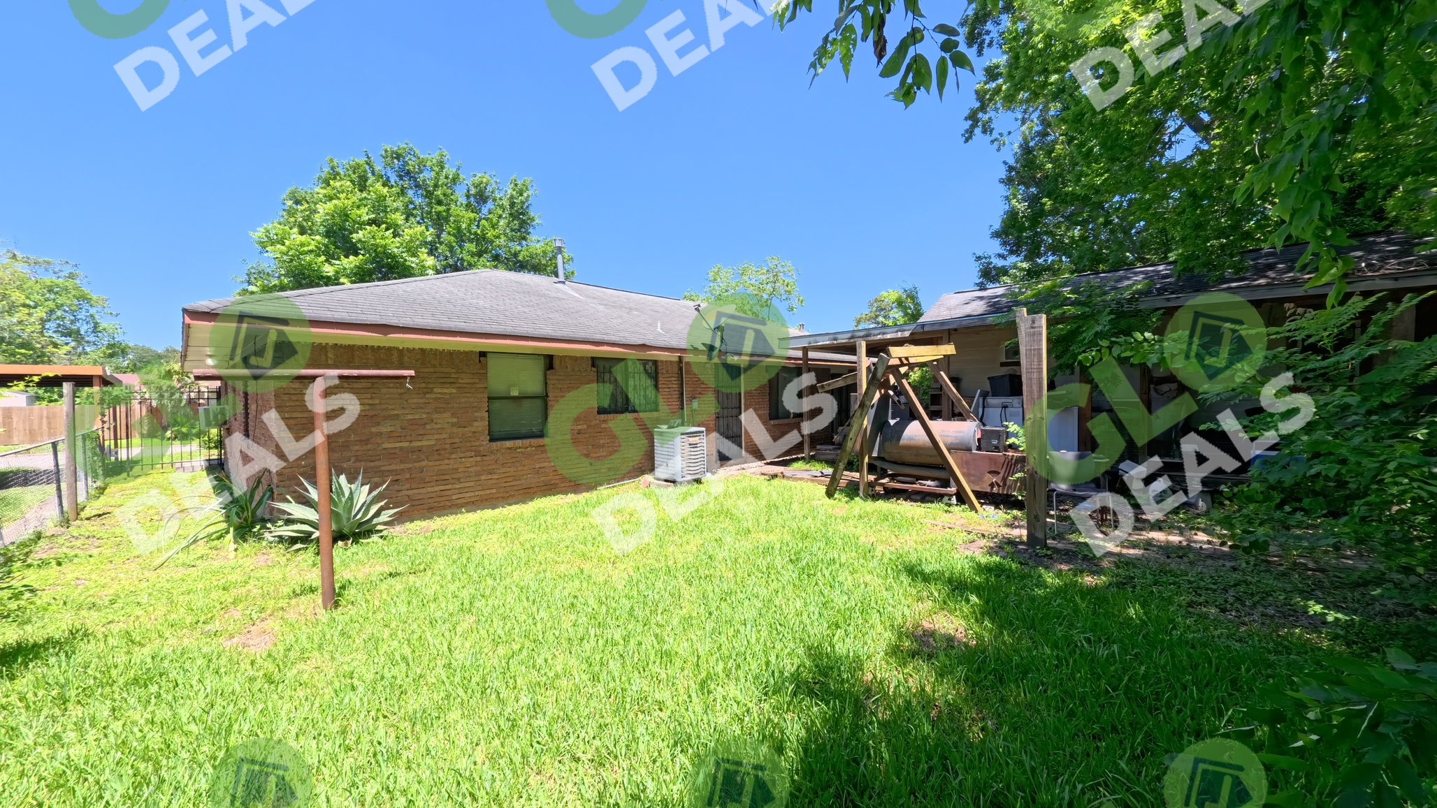 Get Cash Deals ***** Royal Oaks Dr, Houston, TX 77016 ( Subdivision – Fontaine Place )