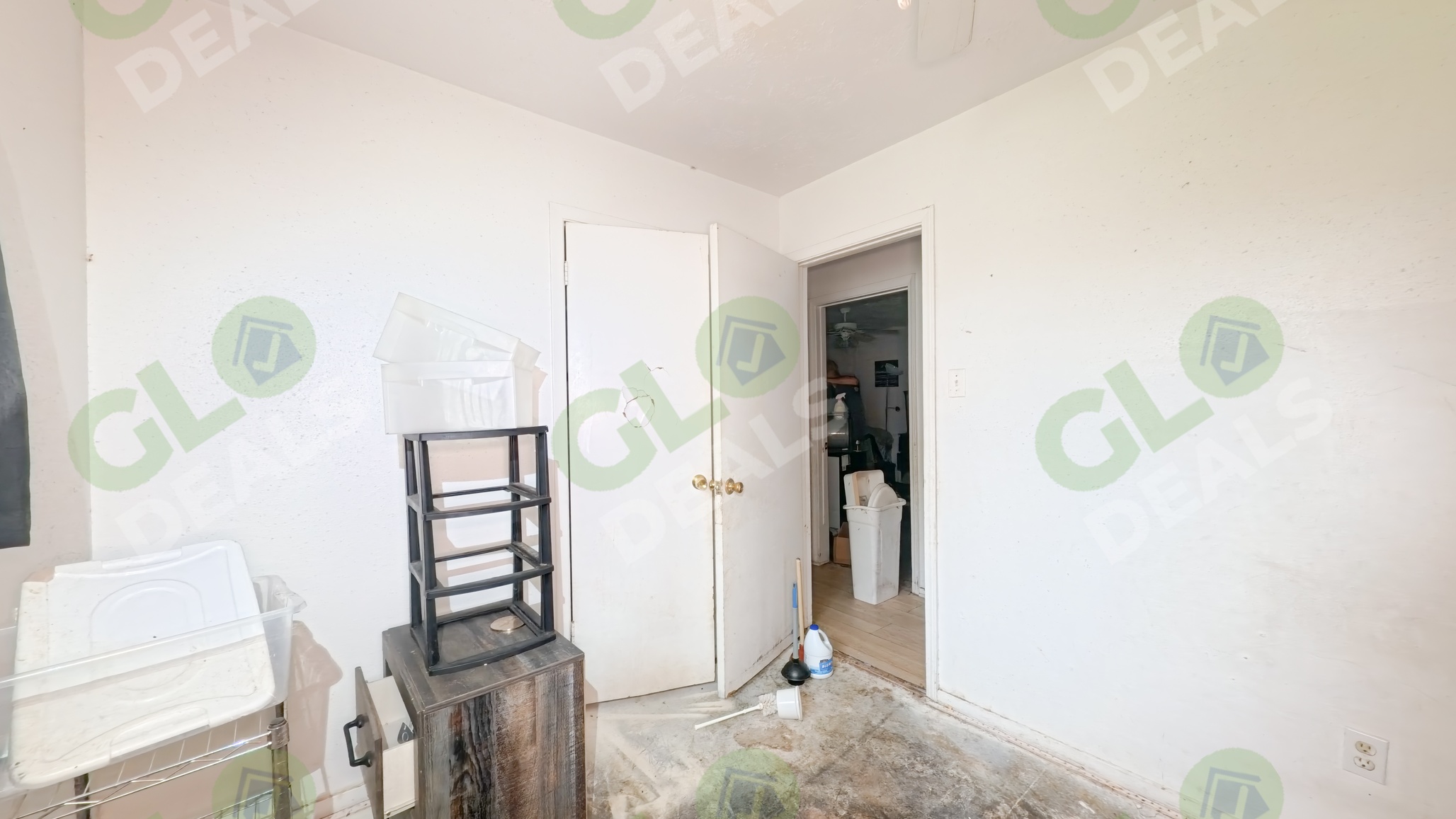 Get Cash Deals **** Macridge Boulevard, Houston, Tx 77053 ( Subdivision – Briarwick )