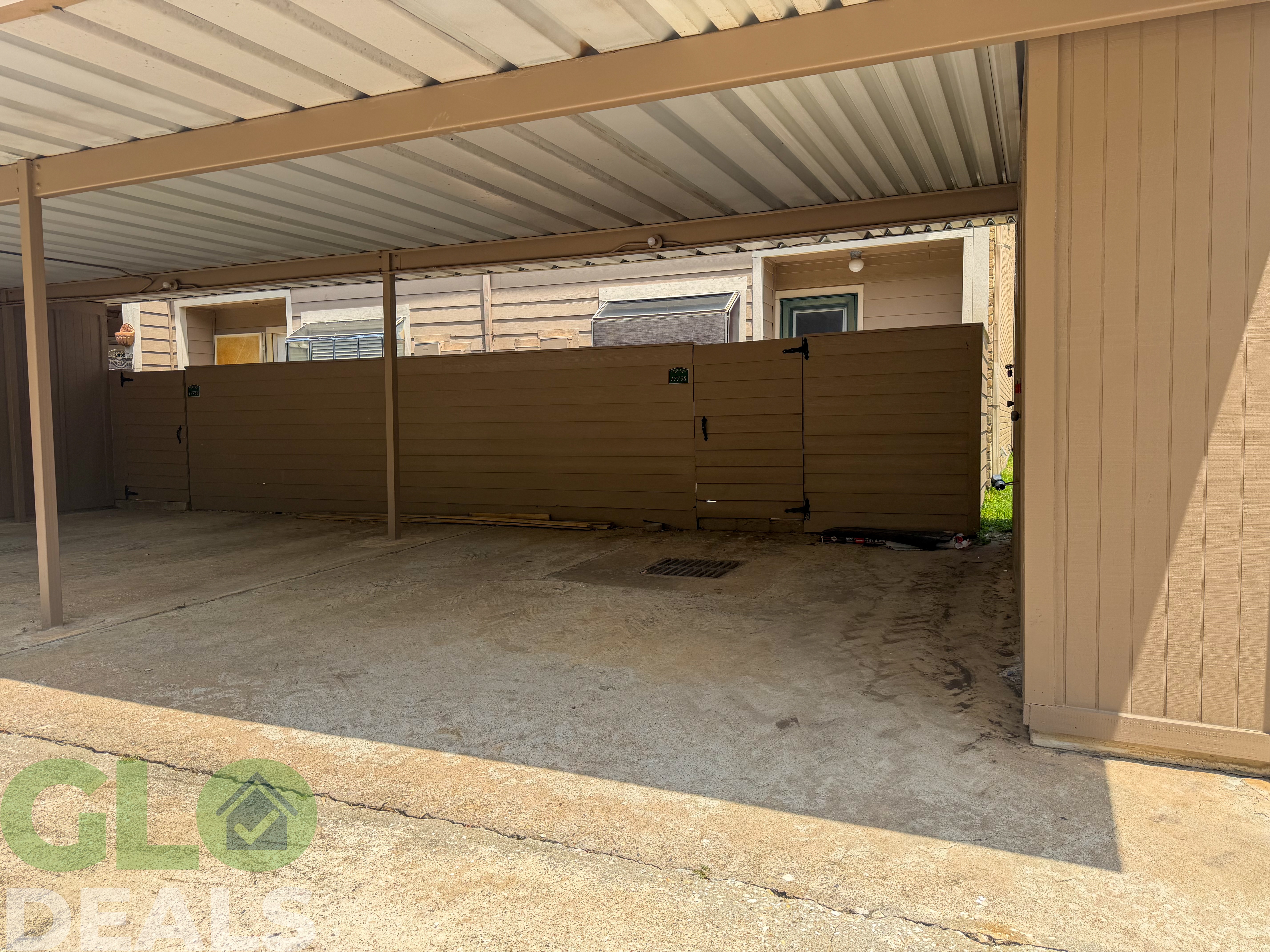 Get Cash Deals ***** Kings Park Ln, Houston, TX 77058 (Subdivision-Kings Park )