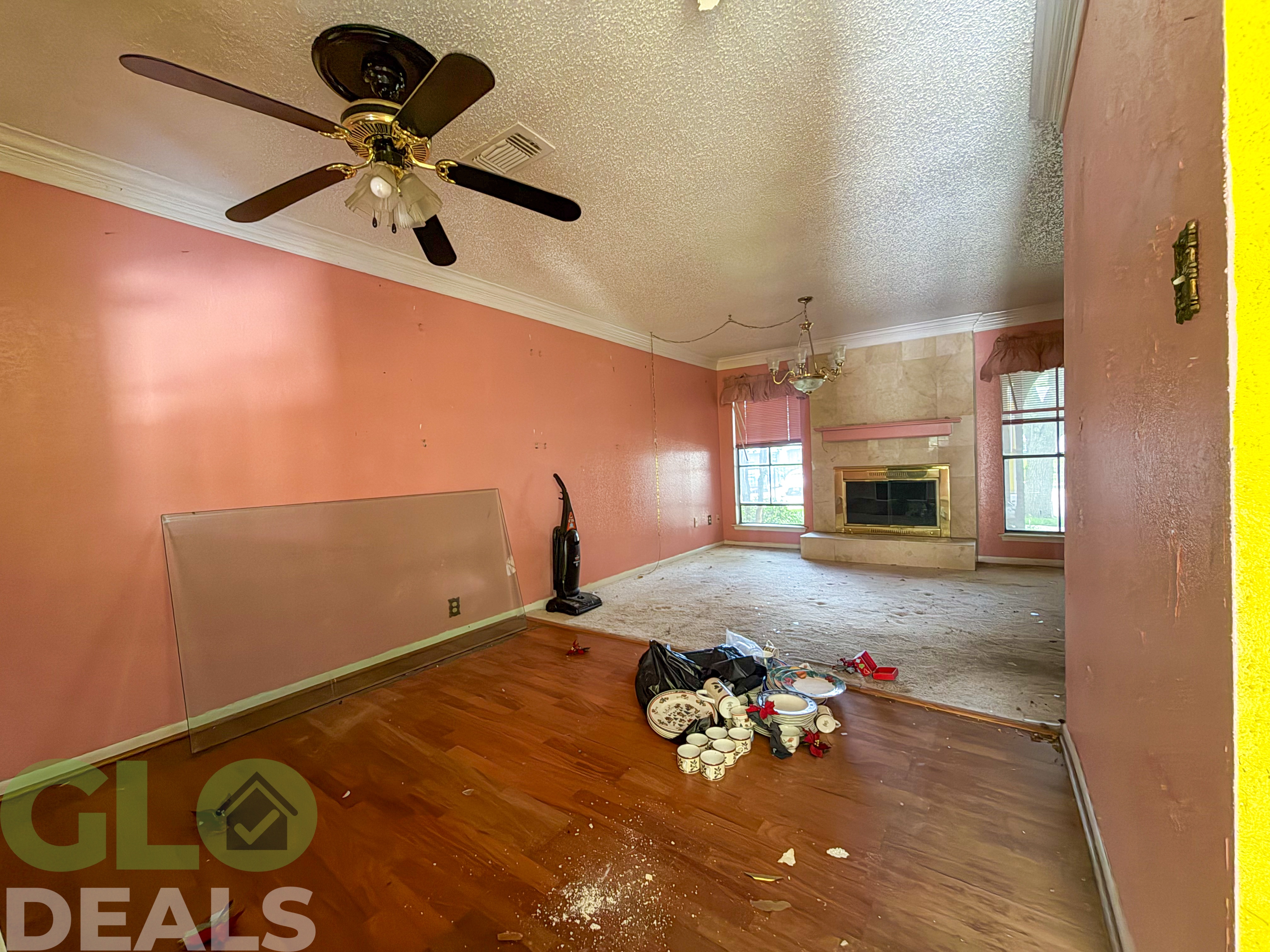 Get Cash Deals ***** Kings Park Ln, Houston, TX 77058 (Subdivision-Kings Park )