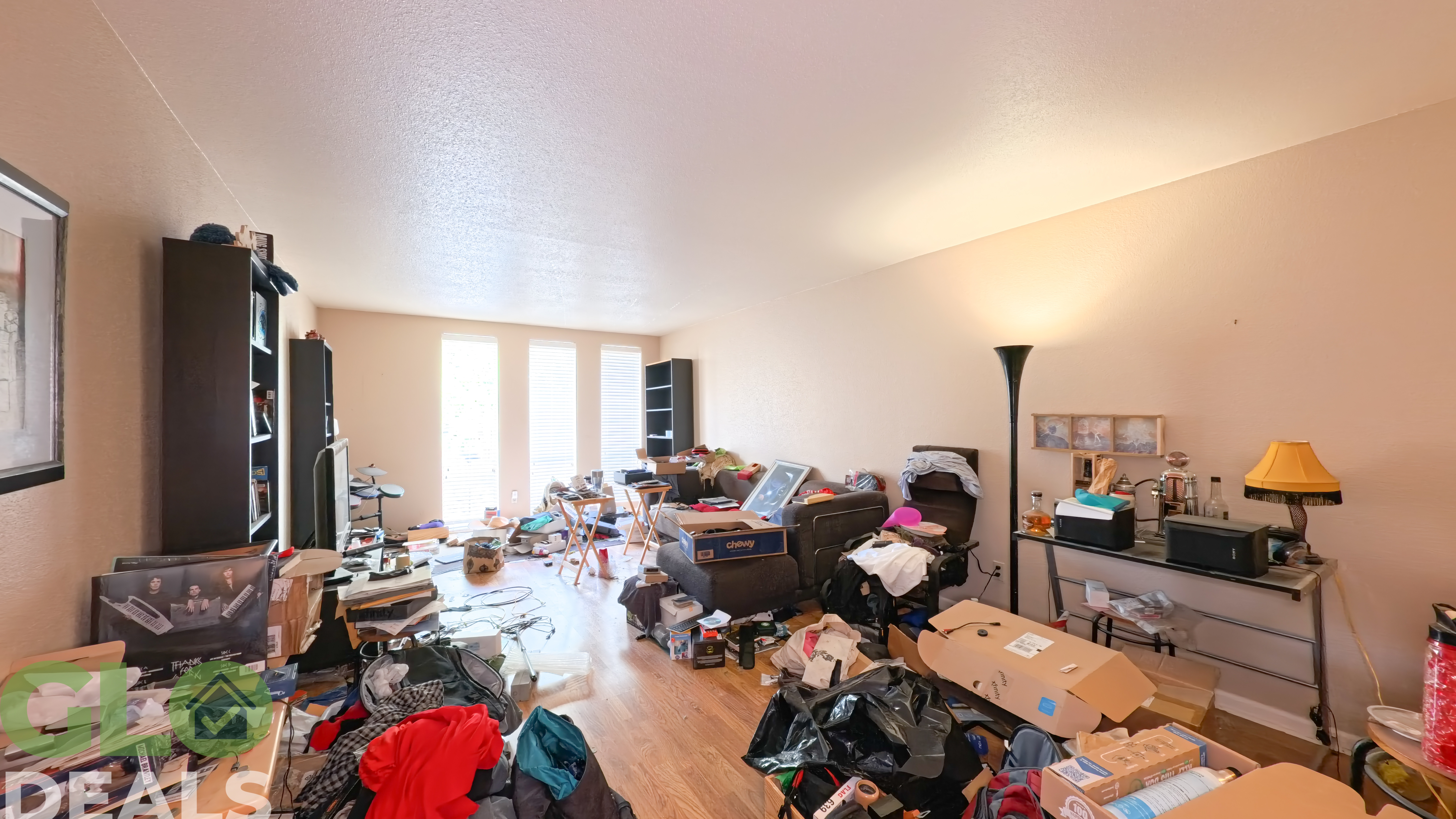 Get Cash Deals **** Wild Indigo St APT 599, Houston, TX 77027