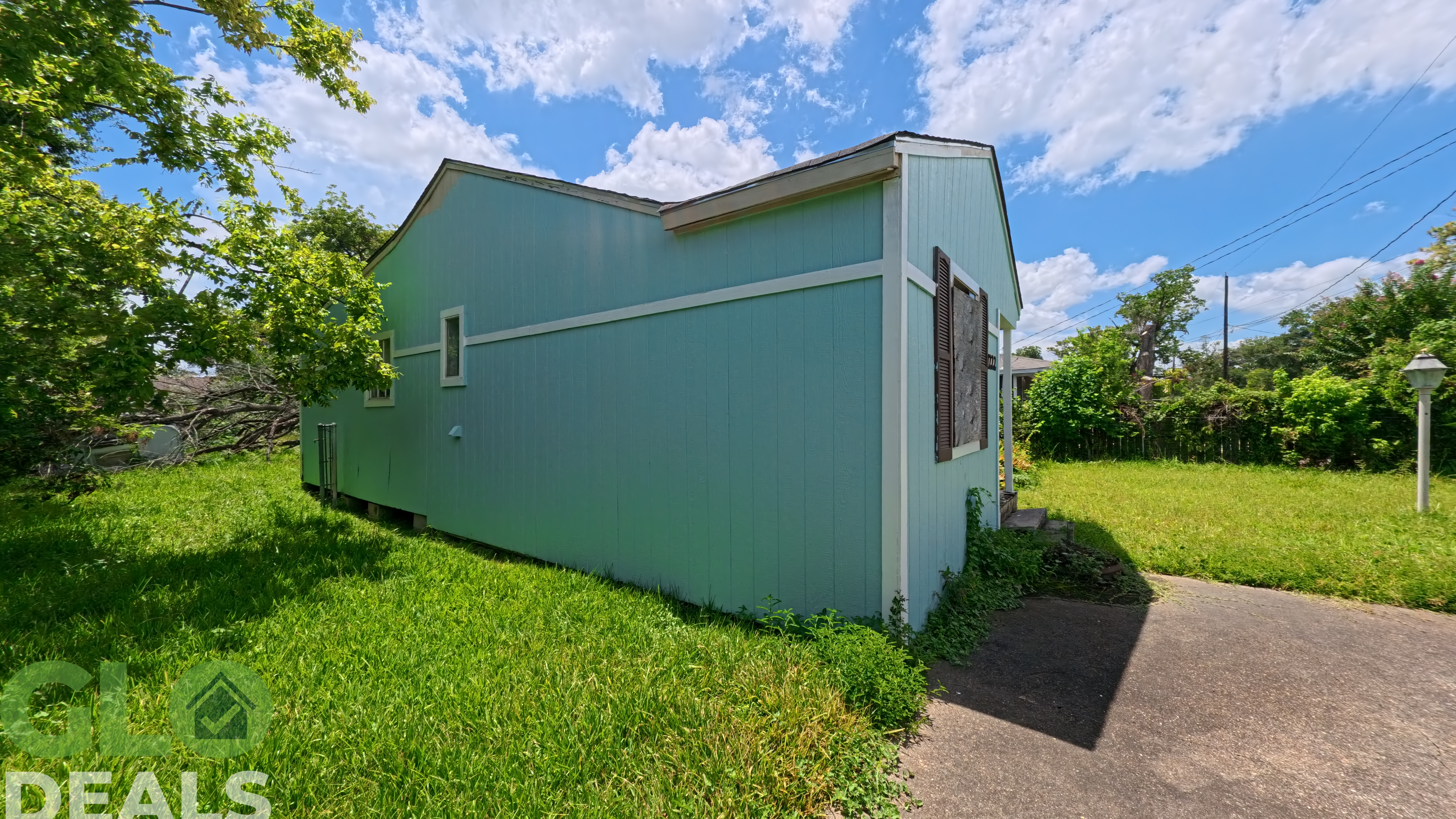 Get Cash Deals **** Bywood St, Houston, TX 77028 (Subdivision-Rosewood Estates )