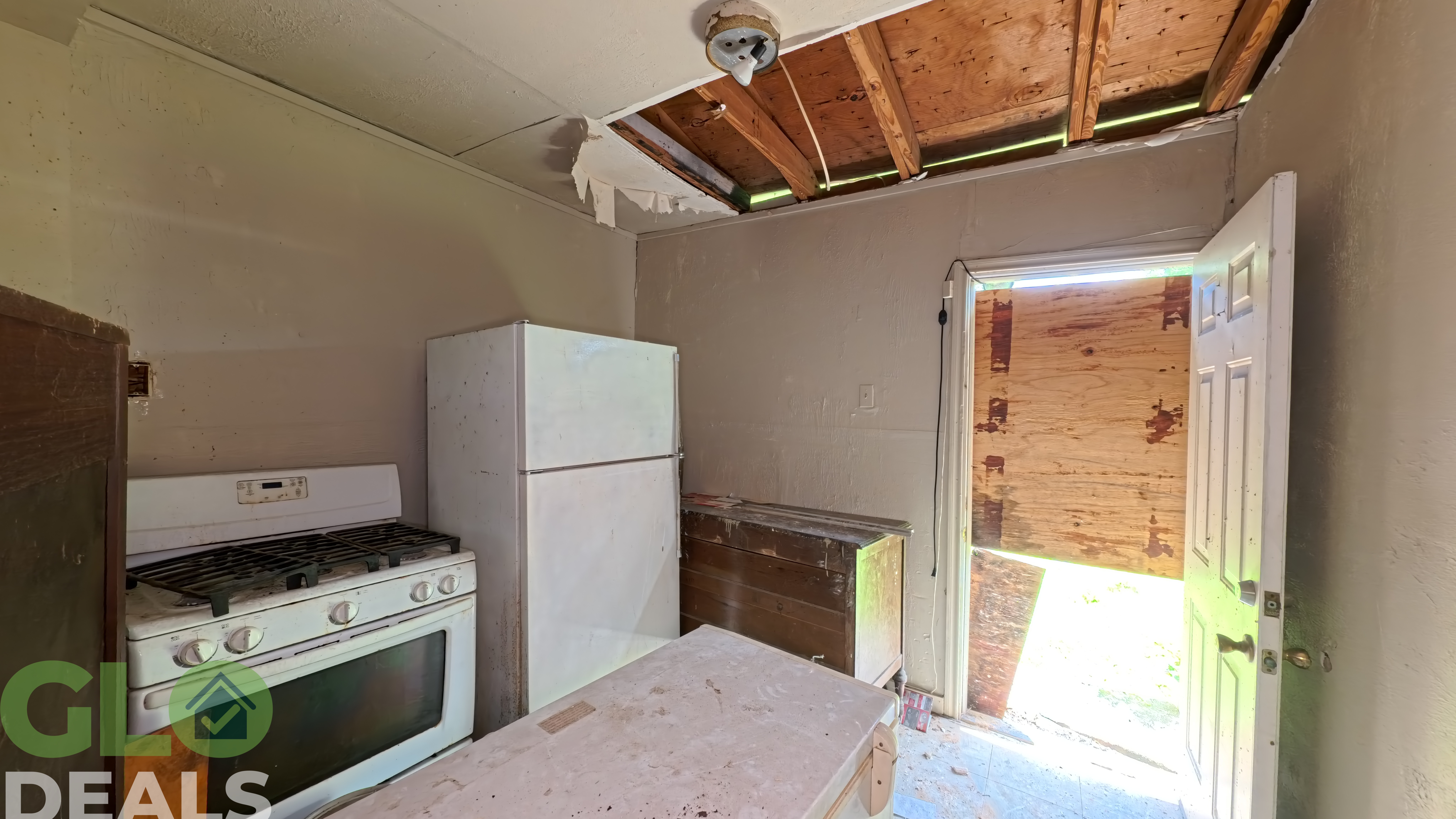 Get Cash Deals **** Bywood St, Houston, TX 77028 (Subdivision-Rosewood Estates )
